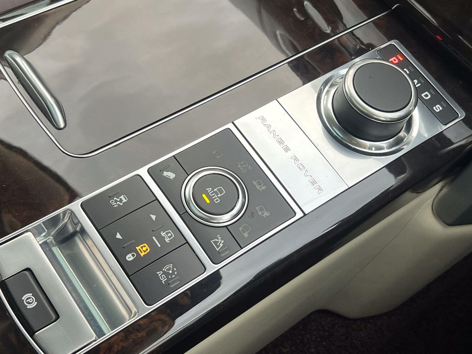 Used Land Rover Range Rover 2015 for sale - 77074690: Photo 37