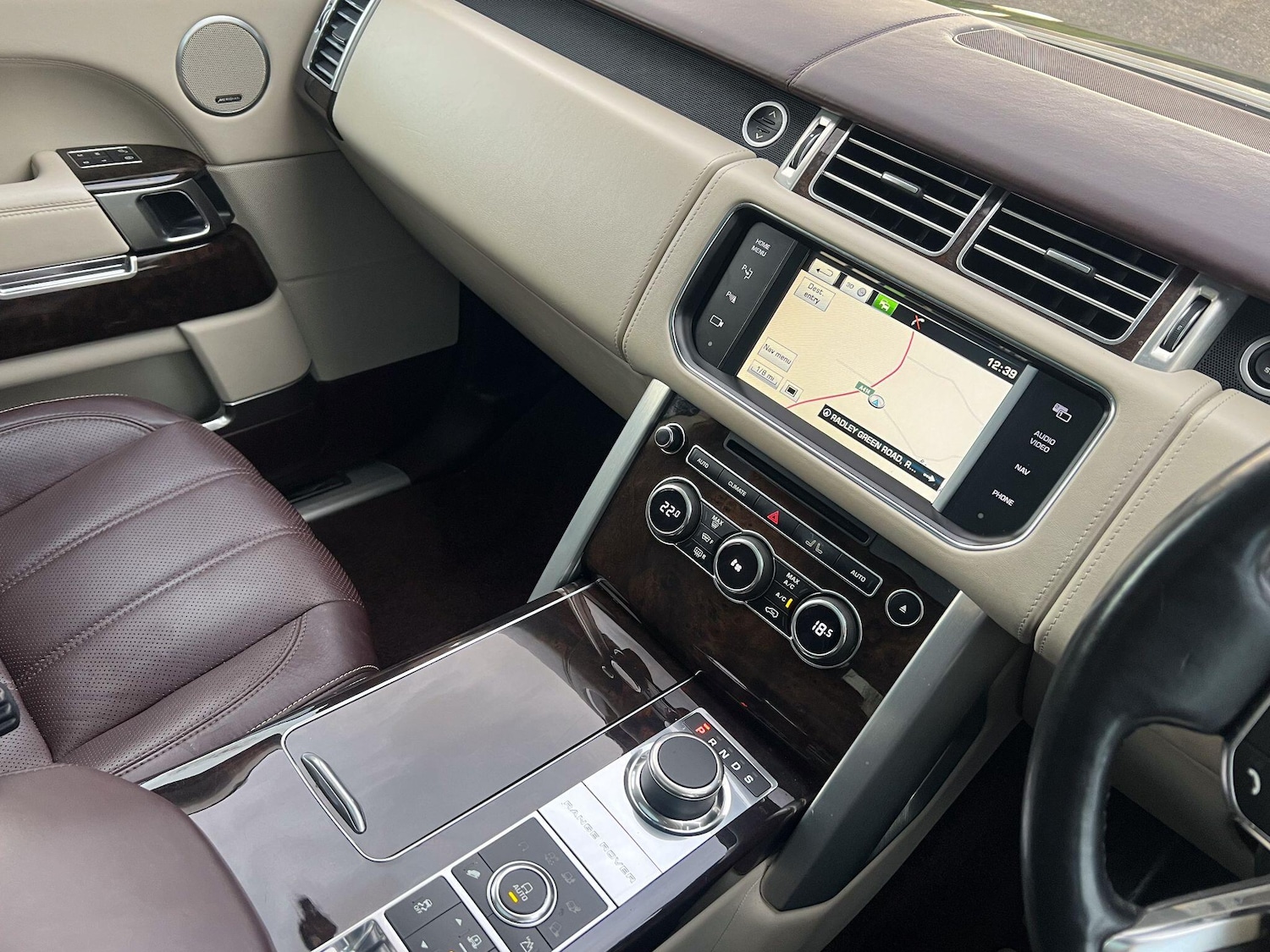 Used Land Rover Range Rover 2015 for sale - 77074690: Photo 6