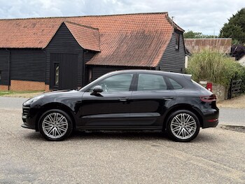 Used Porsche Macan 2017 for sale - 75448802: Photo
