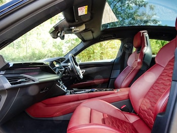 Used Audi RS e-tron GT 2023 for sale - 79452989: Photo