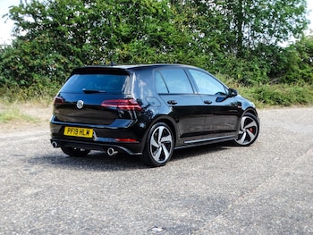 Used Volkswagen Golf 2019 for sale - 79212378: Photo