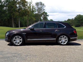 Used Bentley Bentayga 2017 for sale - 75225362: Photo