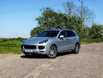 Used Porsche Cayenne 2017 for sale - 78375084: Photo