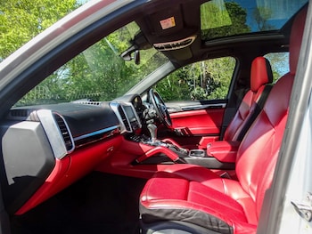 Used Porsche Cayenne 2017 for sale - 78375084: Photo