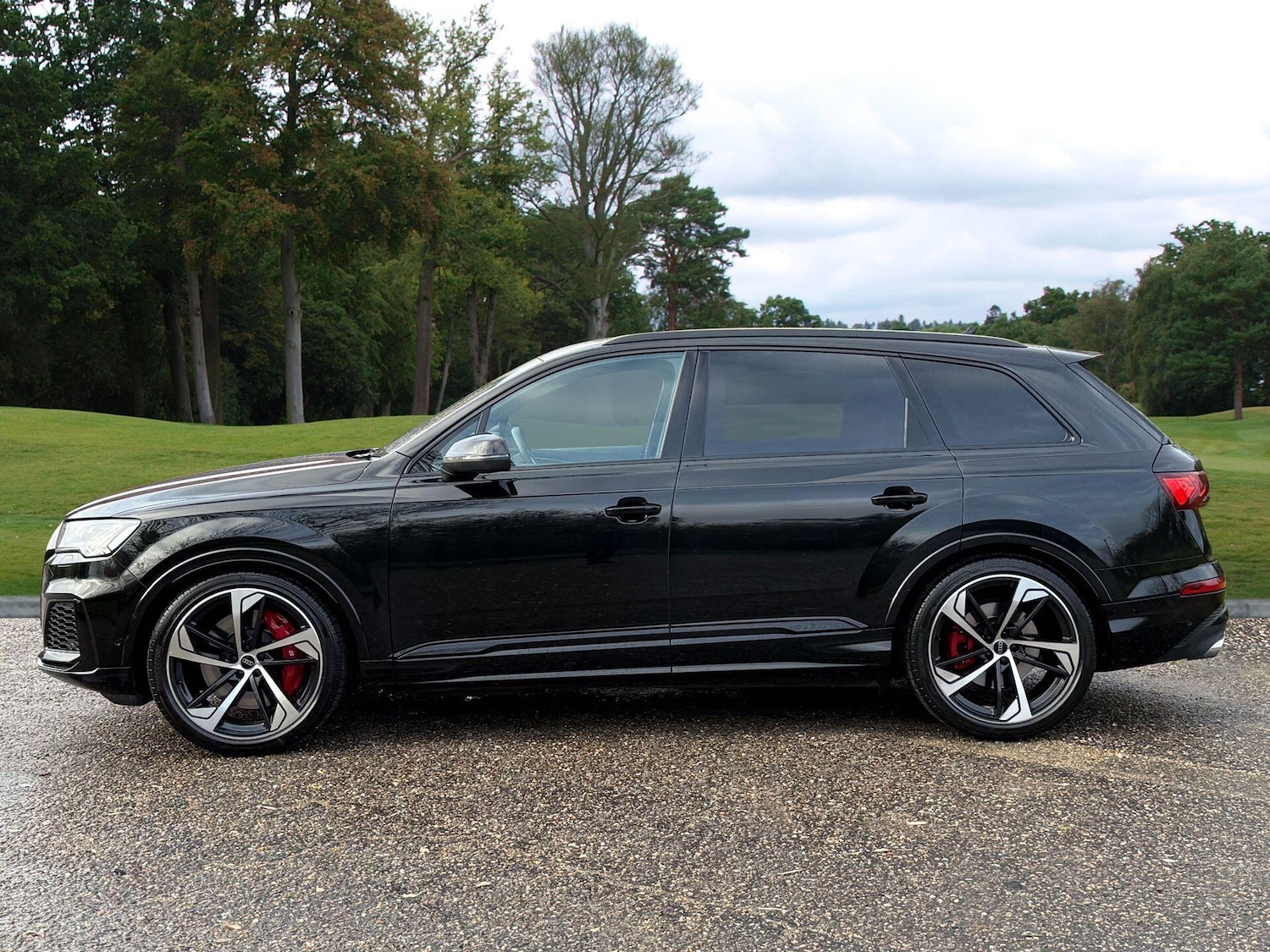 Used Audi SQ7 2023 for sale - 76886909: Photo 2