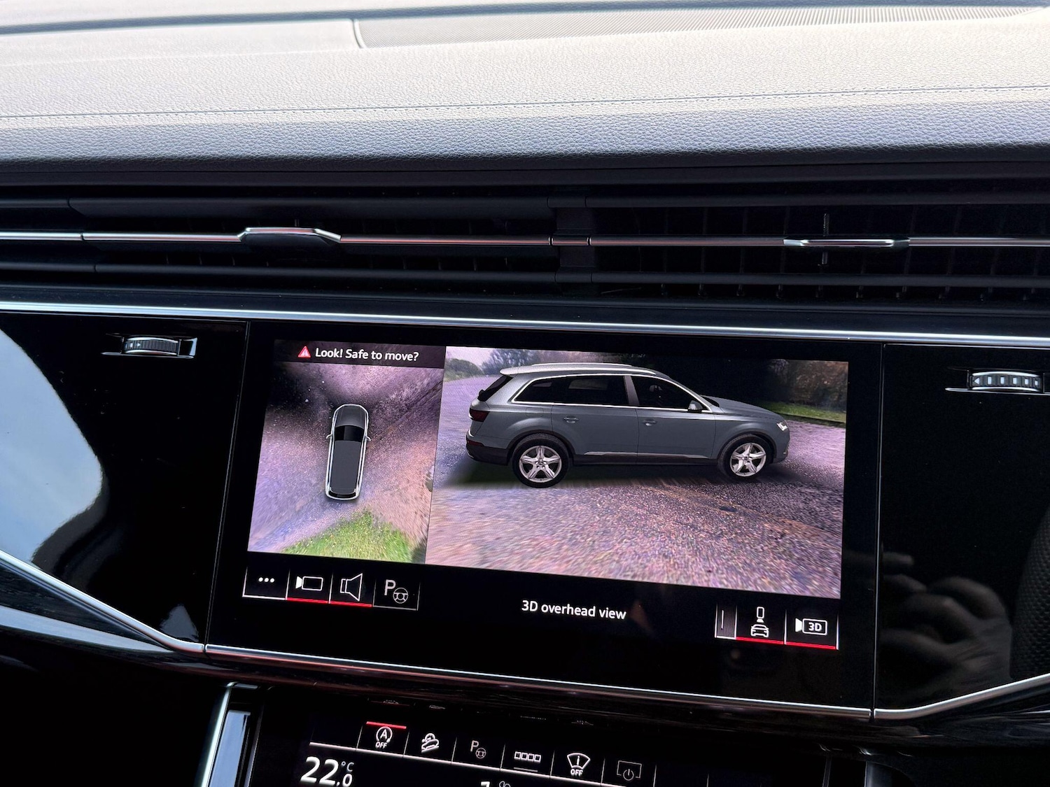 Used Audi SQ7 2023 for sale - 76886909: Photo 21