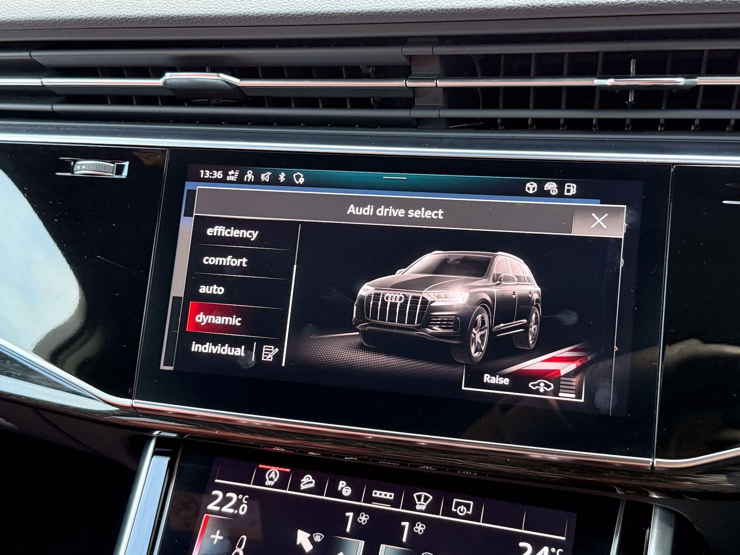 Used Audi SQ7 2023 for sale - 76886909: Photo 22