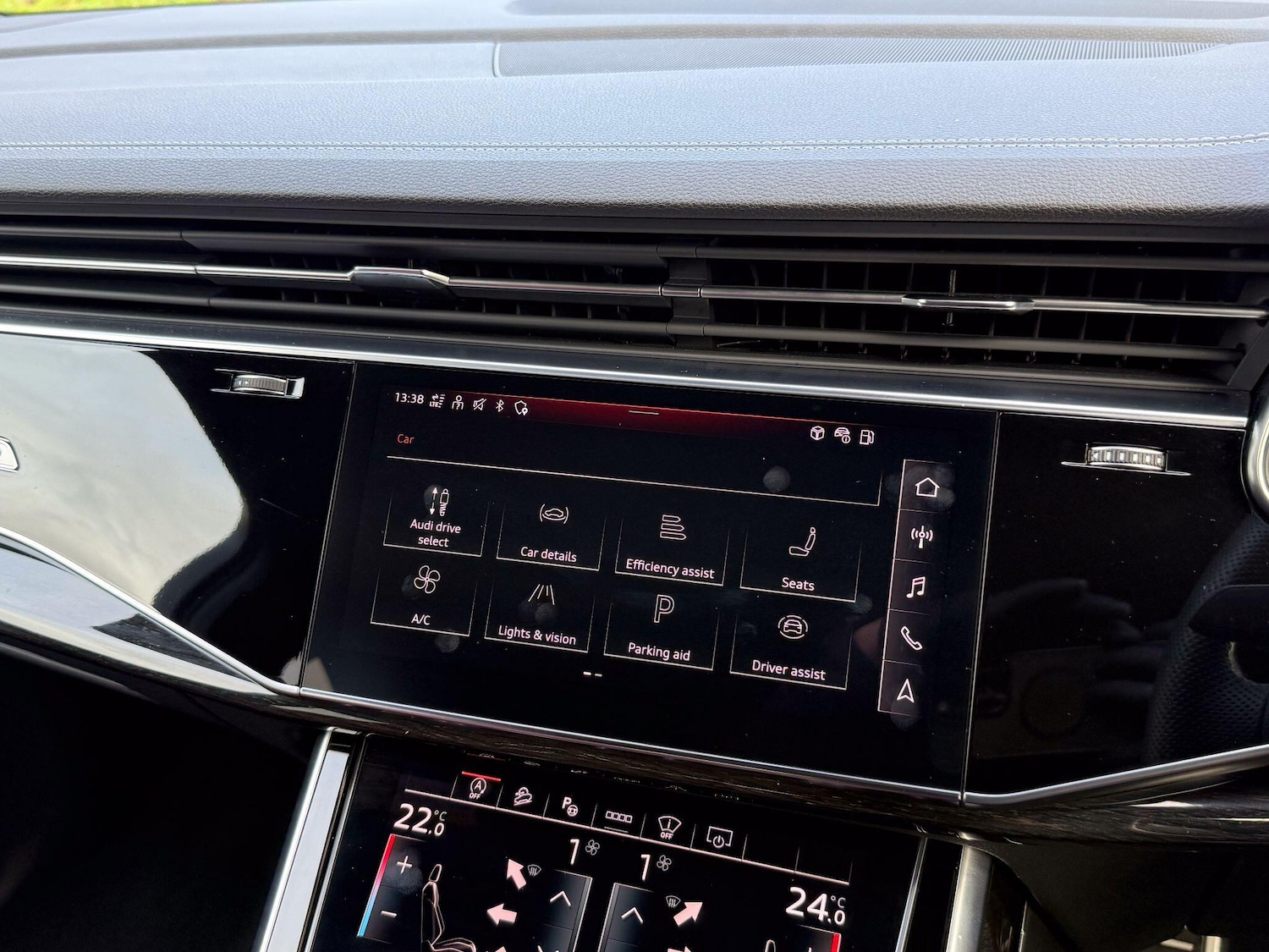 Used Audi SQ7 2023 for sale - 76886909: Photo 25