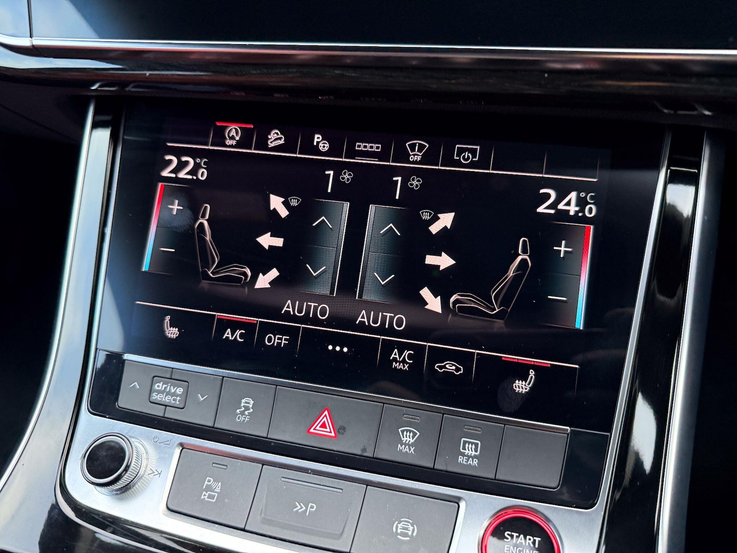 Used Audi SQ7 2023 for sale - 76886909: Photo 32