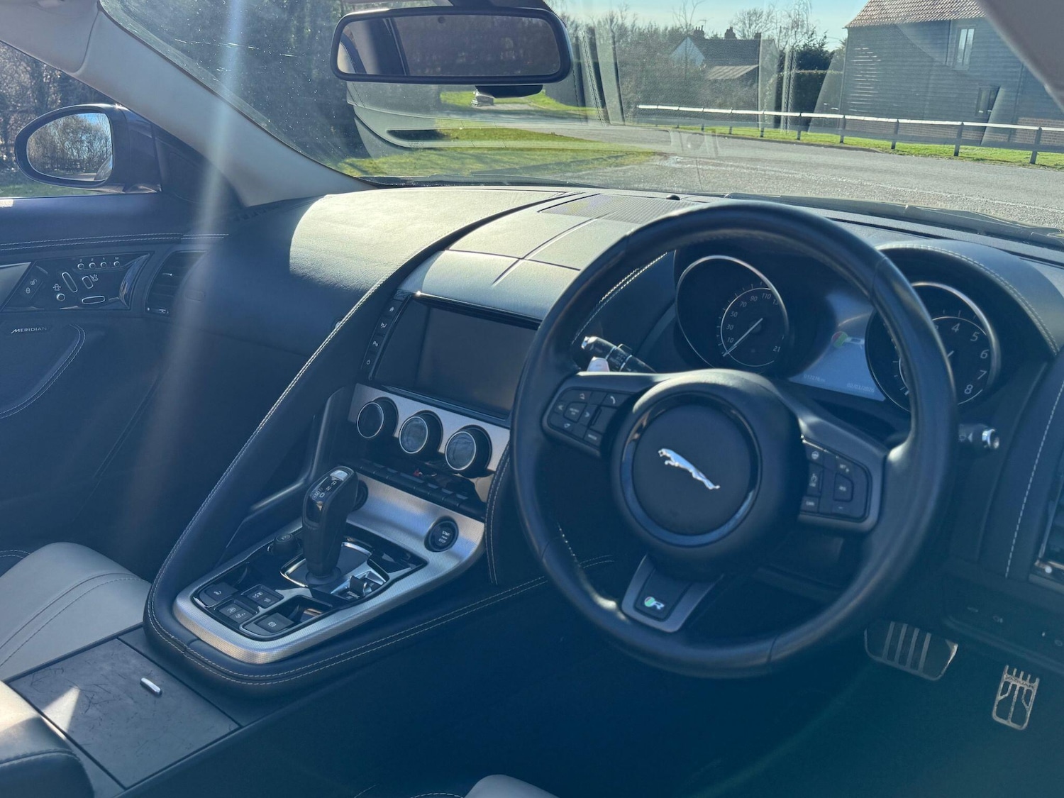 Used Jaguar F-Type for sale - 77737624: Photo 11