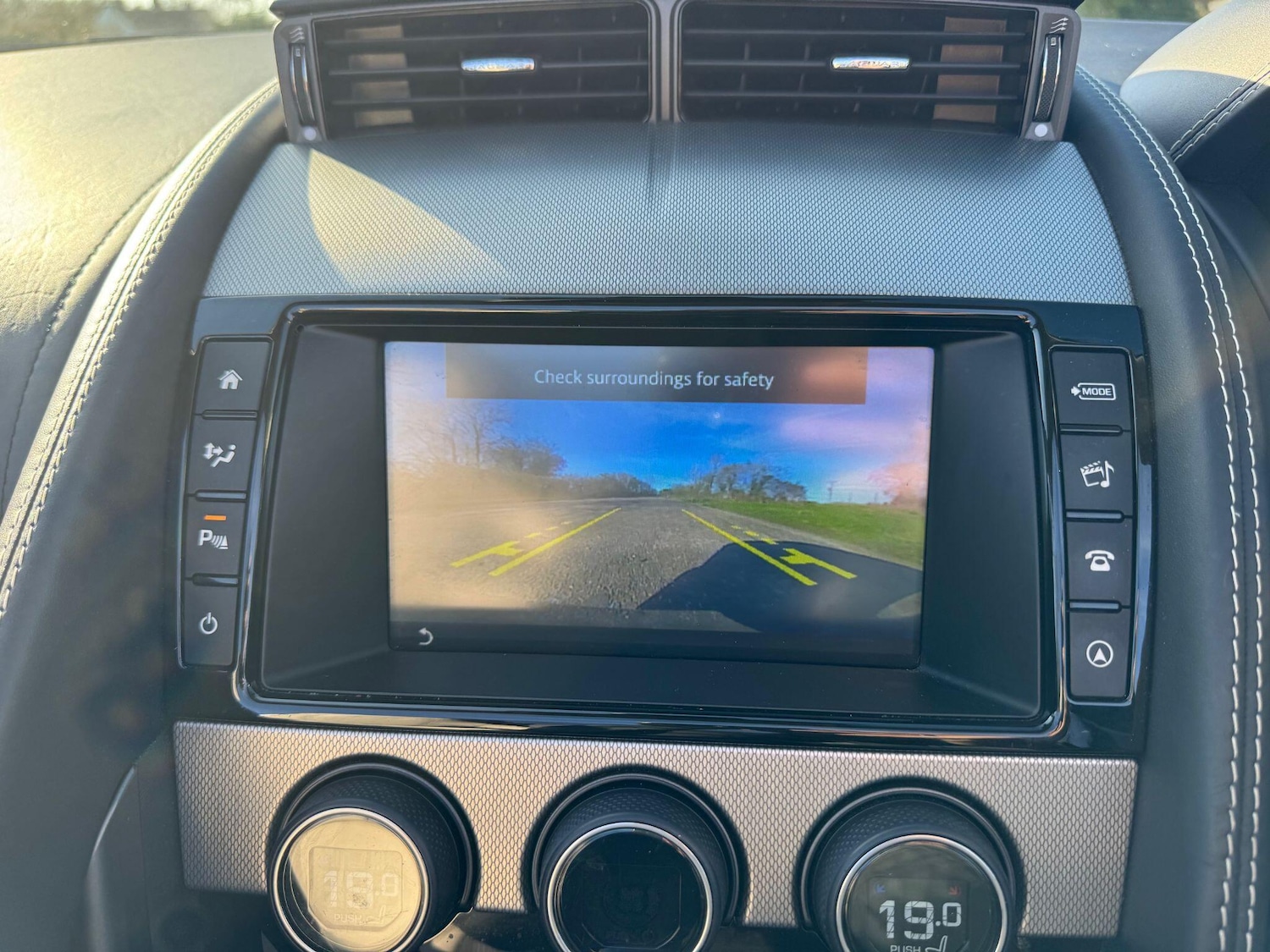 Used Jaguar F-Type for sale - 77737624: Photo 14