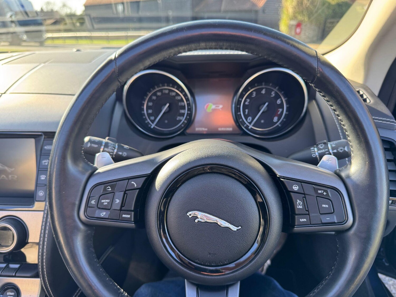 Used Jaguar F-Type for sale - 77737624: Photo 6