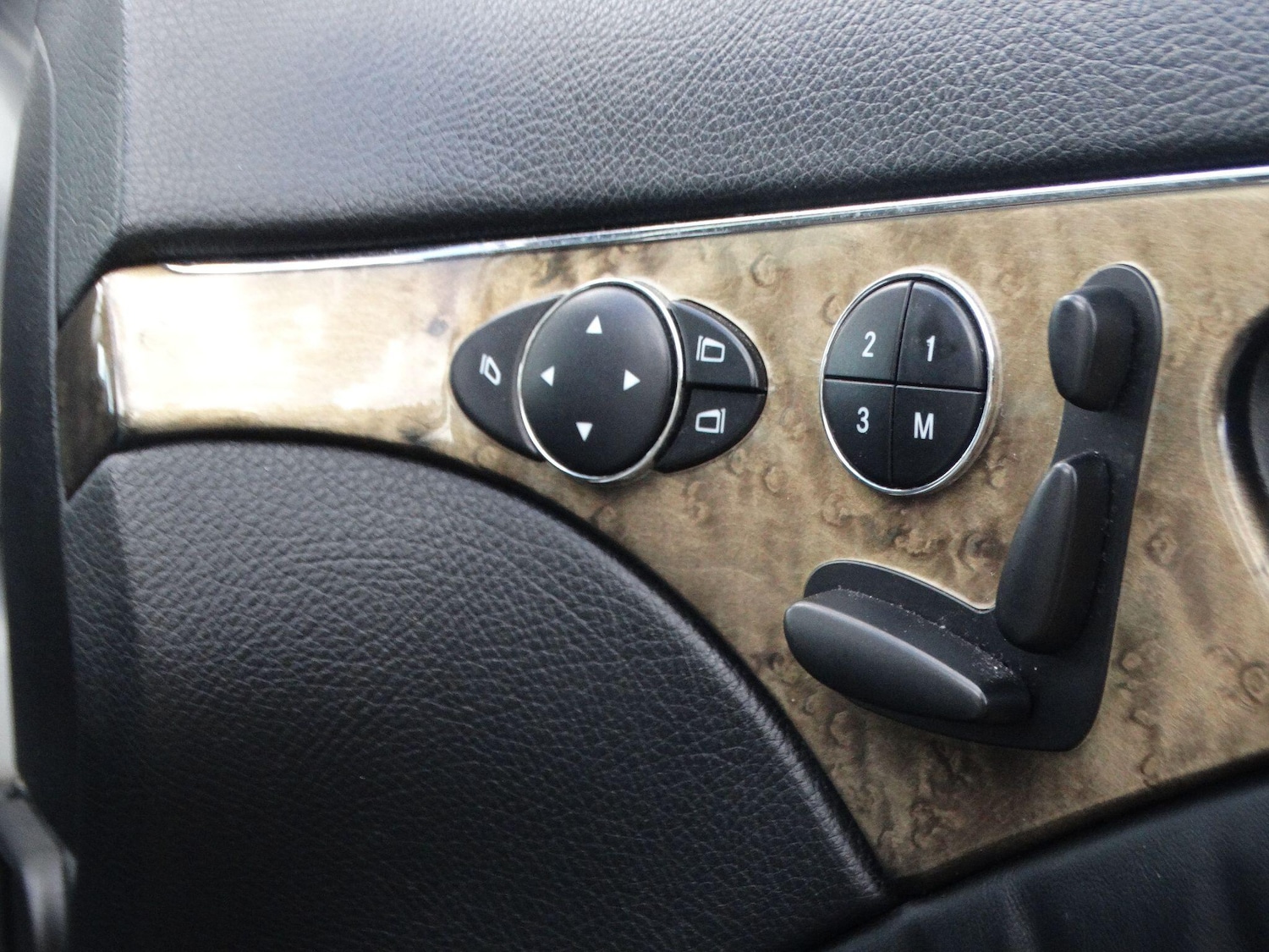 Used Mercedes-Benz E Class for sale - 76989352: Photo 20