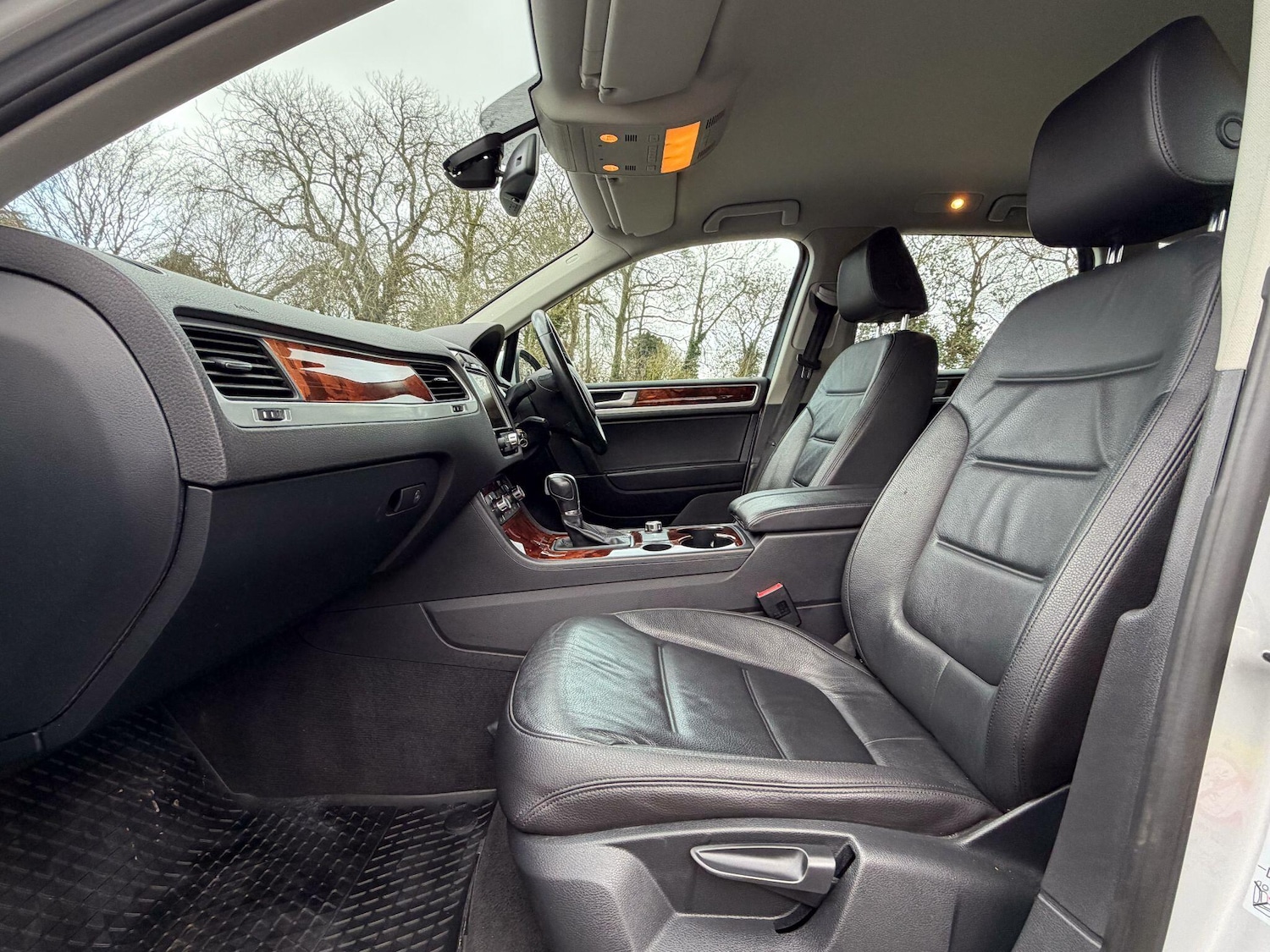 Used Volkswagen Touareg for sale - 77537677: Photo 3