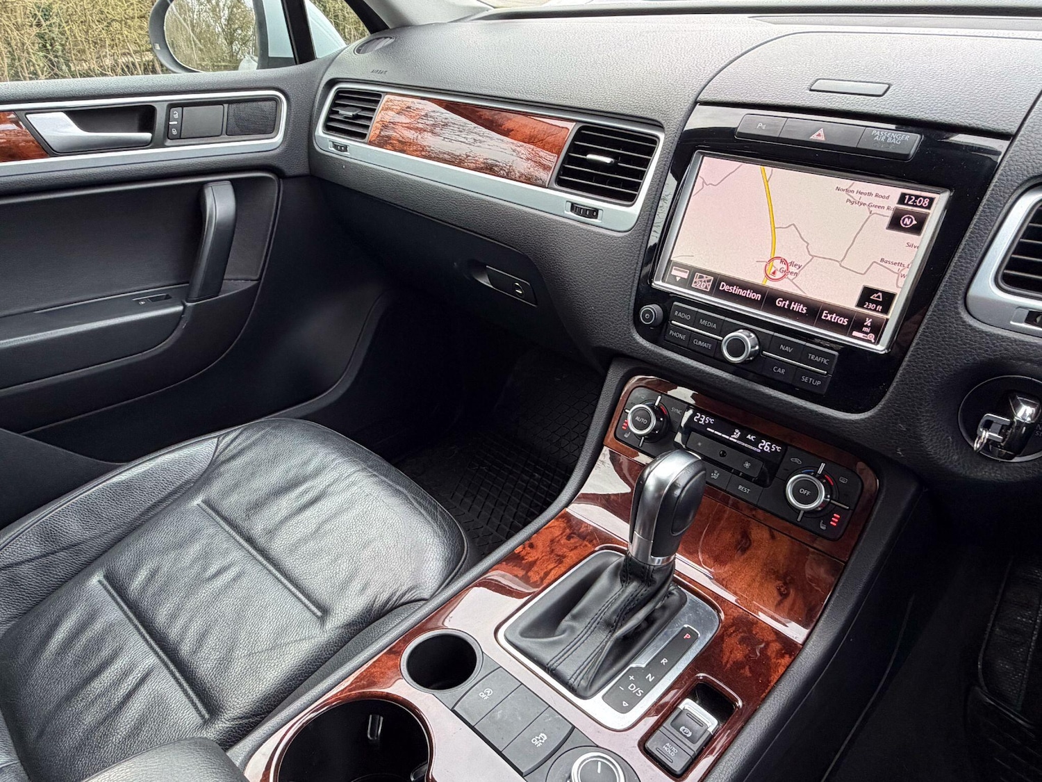 Used Volkswagen Touareg for sale - 77537677: Photo 6