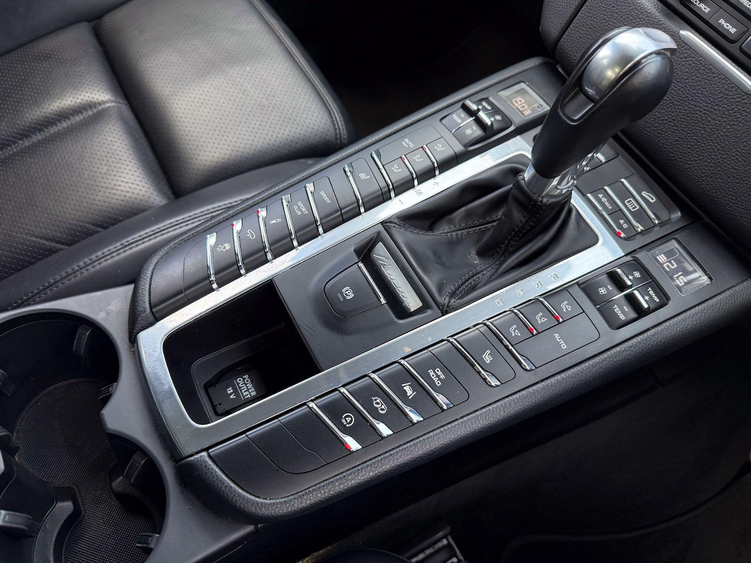 Used Porsche Macan for sale - 76167553: Photo 24