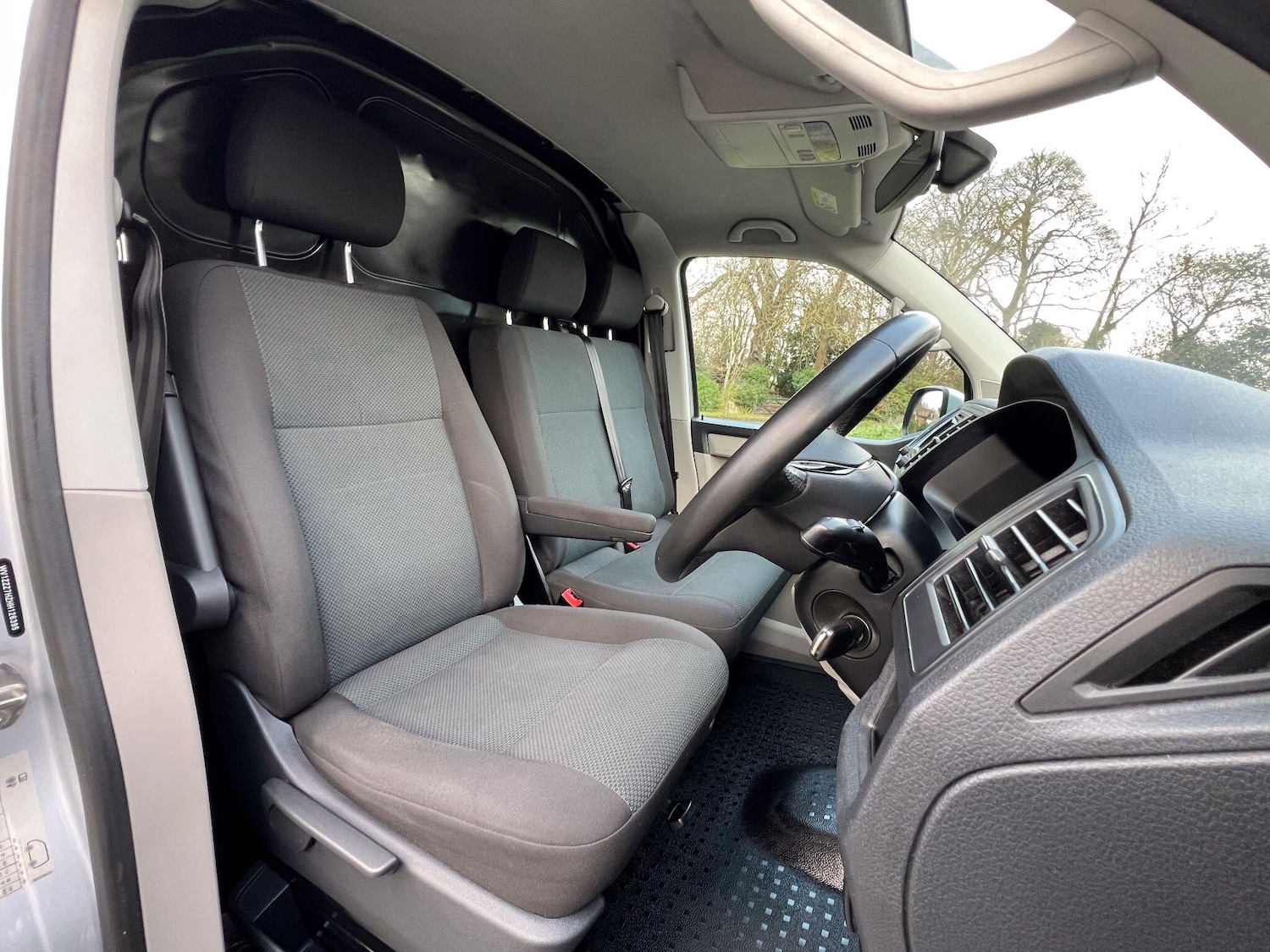 Used Volkswagen Transporter 2018 for sale - 76965378: Photo 15