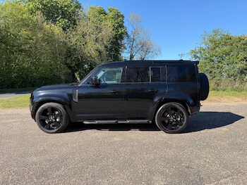 Used Land Rover Defender 110 2024 for sale - 78376303: Photo