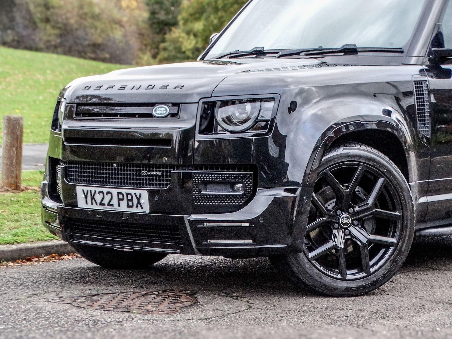 Used Land Rover Defender 110 for sale - 76433344: Photo 12