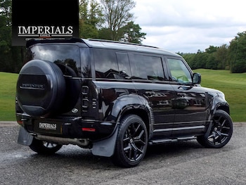 Used Land Rover Defender 110 2022 for sale - 76433344: Photo