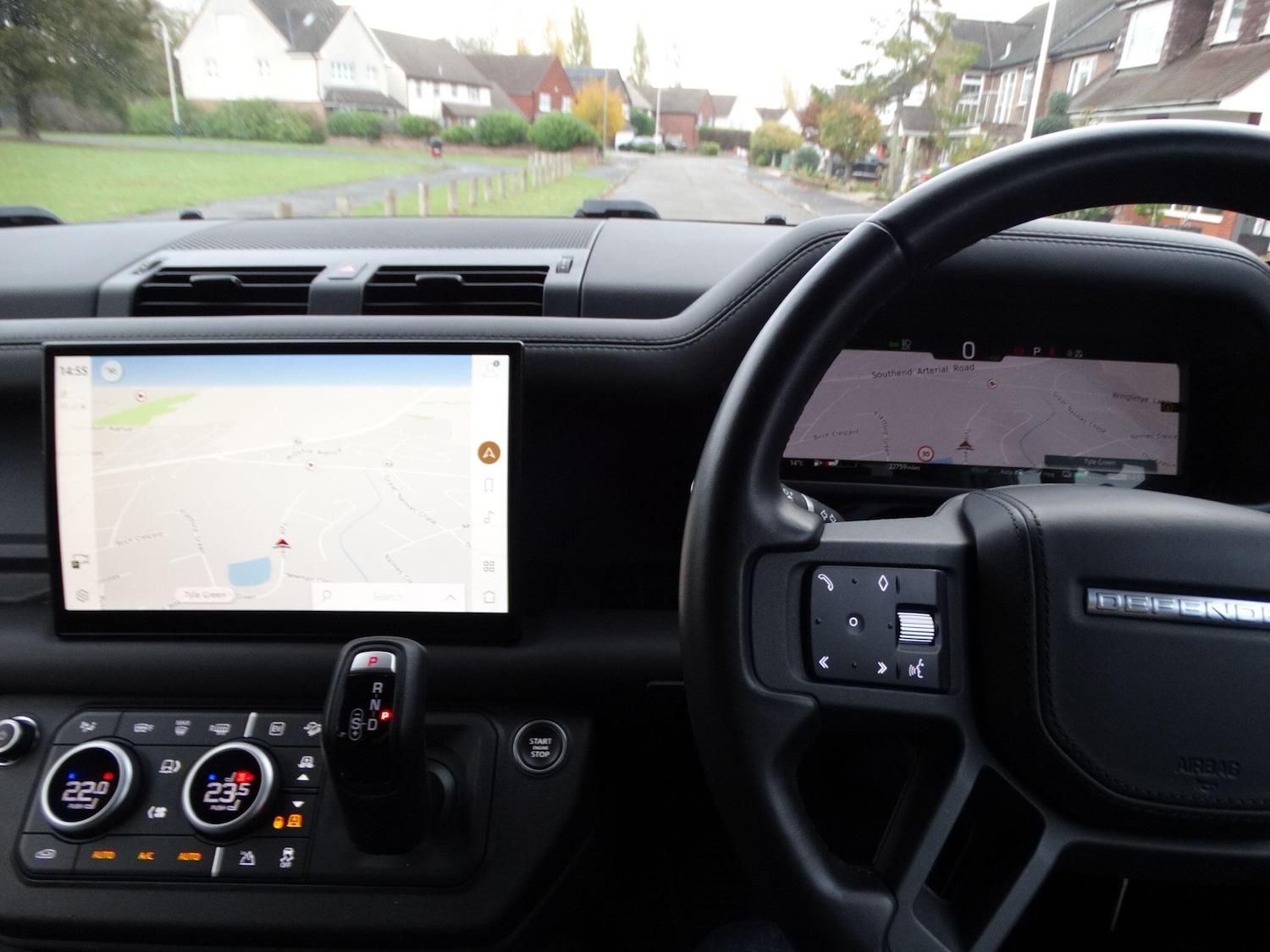 Used Land Rover Defender 110 for sale - 76433344: Photo 8