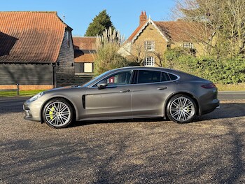 Used Porsche Panamera 2018 for sale - 77016306: Photo