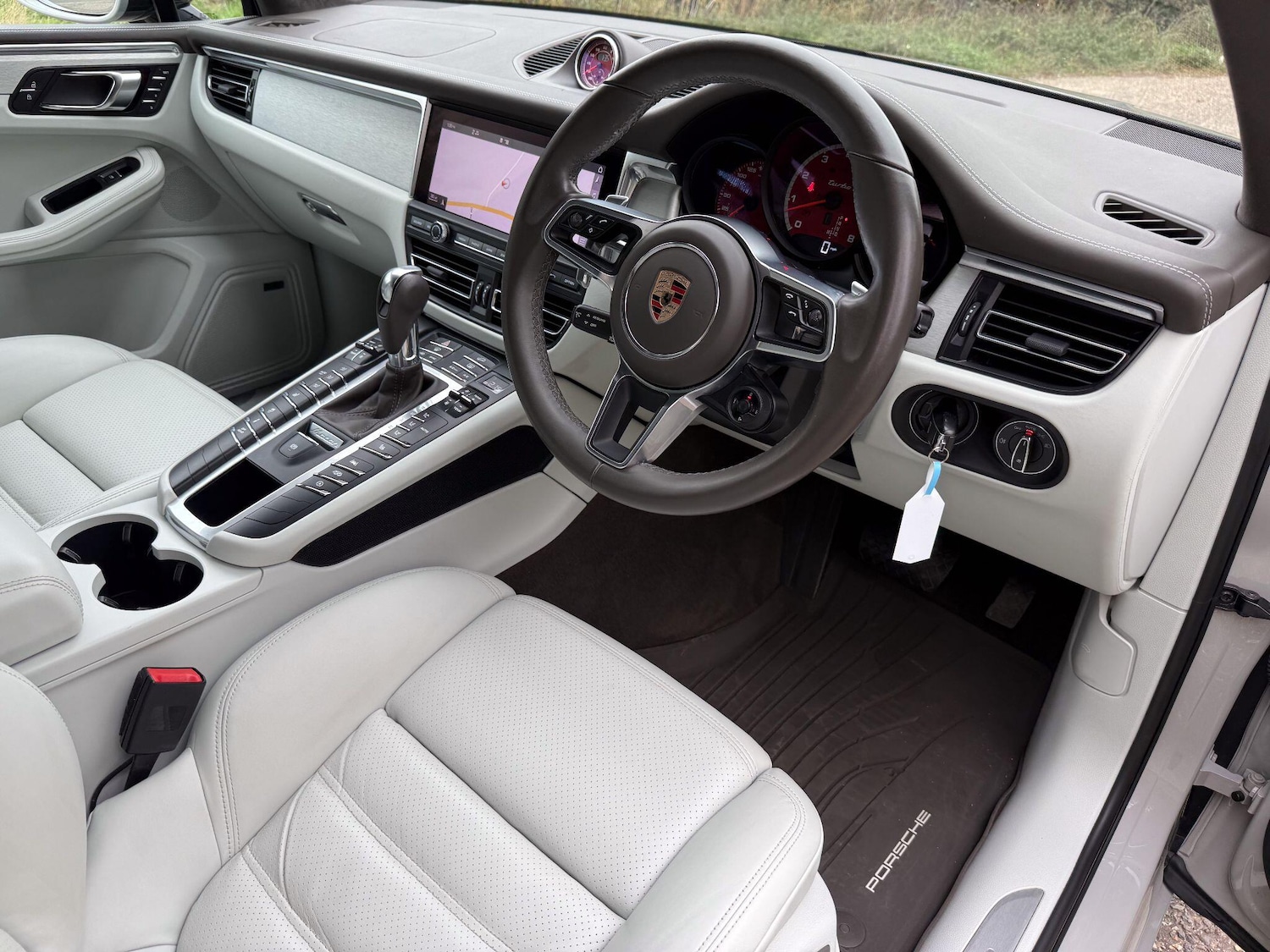 Used Porsche Macan 2019 for sale - 76326039: Photo 17