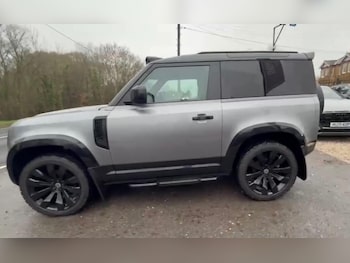 Used Land Rover Defender 90 2021 for sale - 77016036: Photo