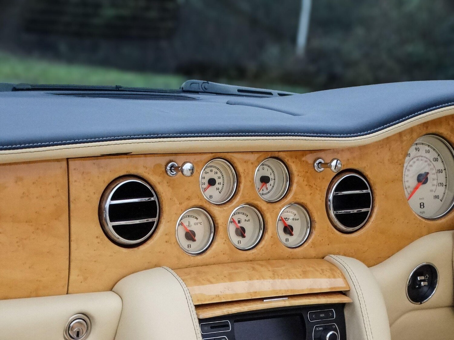 Used Bentley Azure 2009 for sale - 78034566: Photo 14