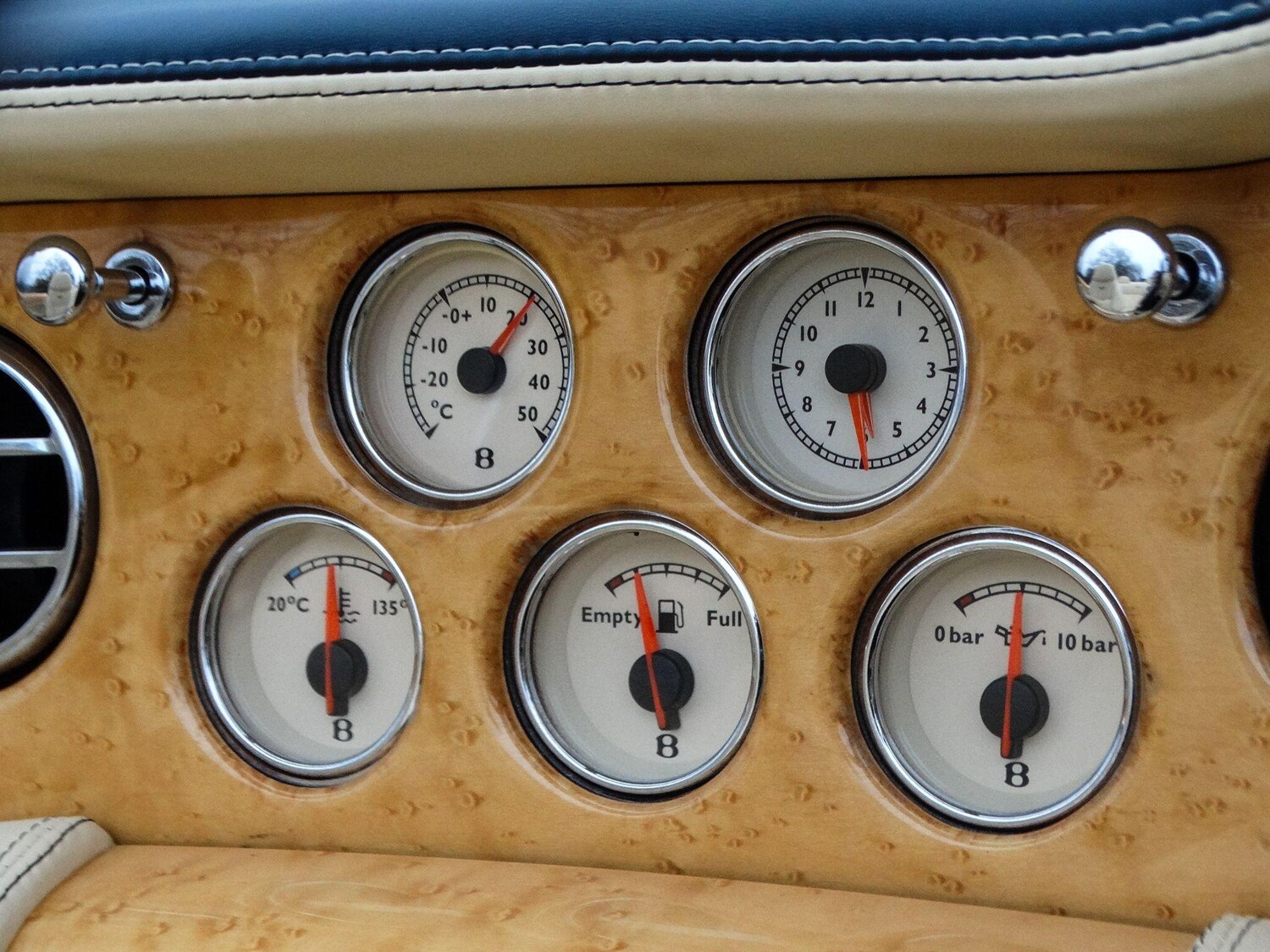 Used Bentley Azure 2009 for sale - 78034566: Photo 26