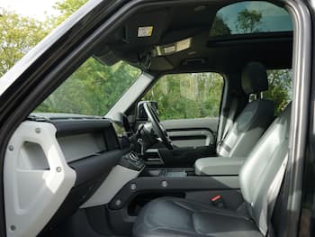 Used Land Rover Defender 110 2022 for sale - 79820246: Photo