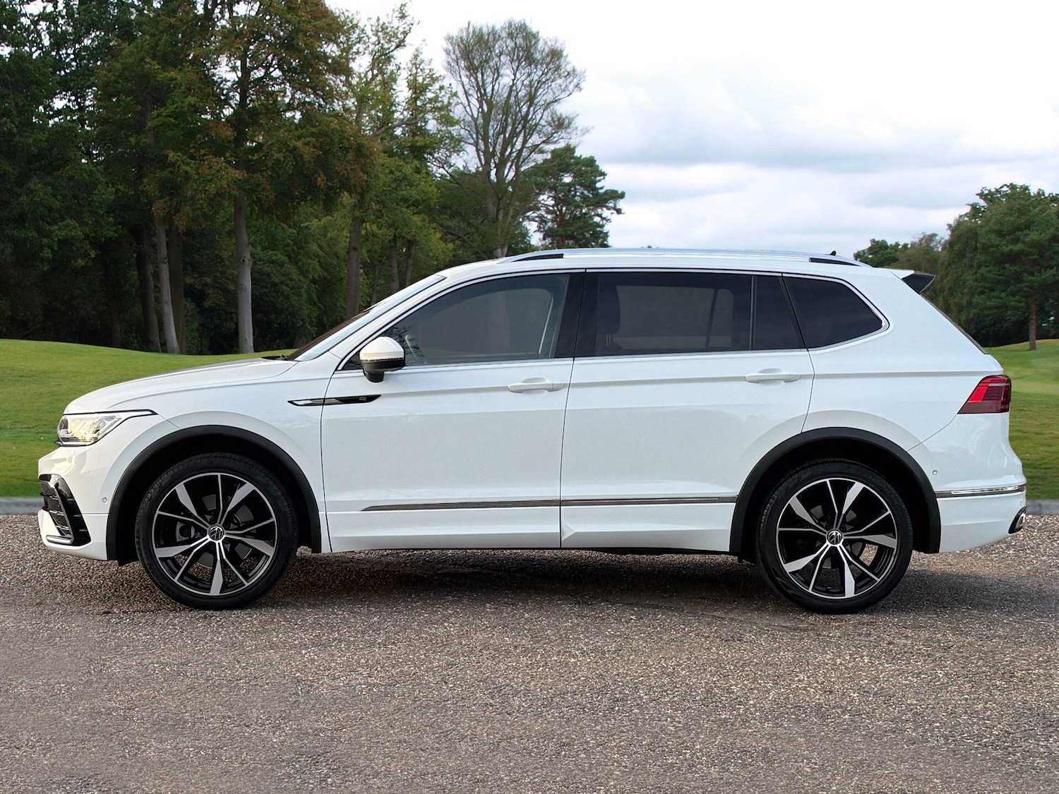 Used Volkswagen Tiguan for sale - 77191748: Photo 2