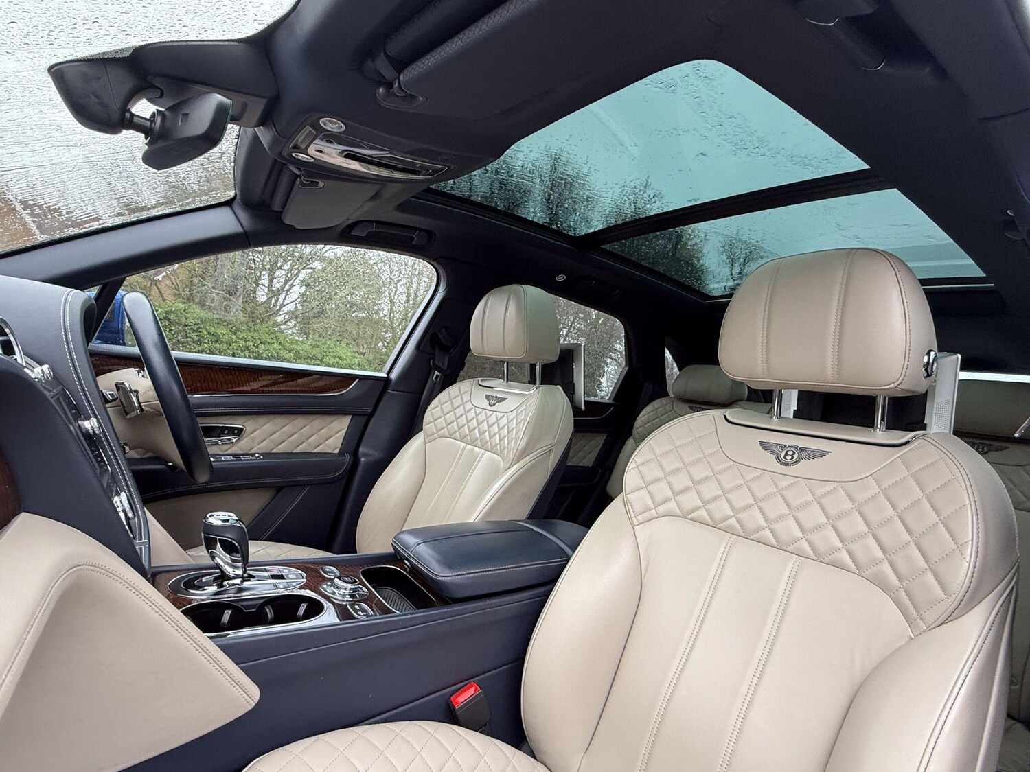 Used Bentley Bentayga 2017 for sale - 77478739: Photo 13