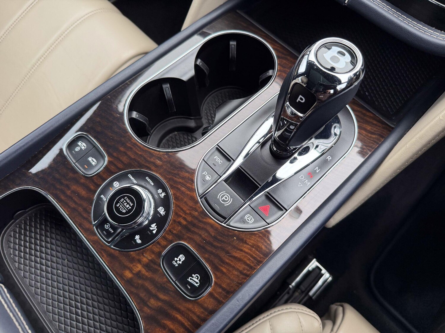 Used Bentley Bentayga 2017 for sale - 77478739: Photo 29