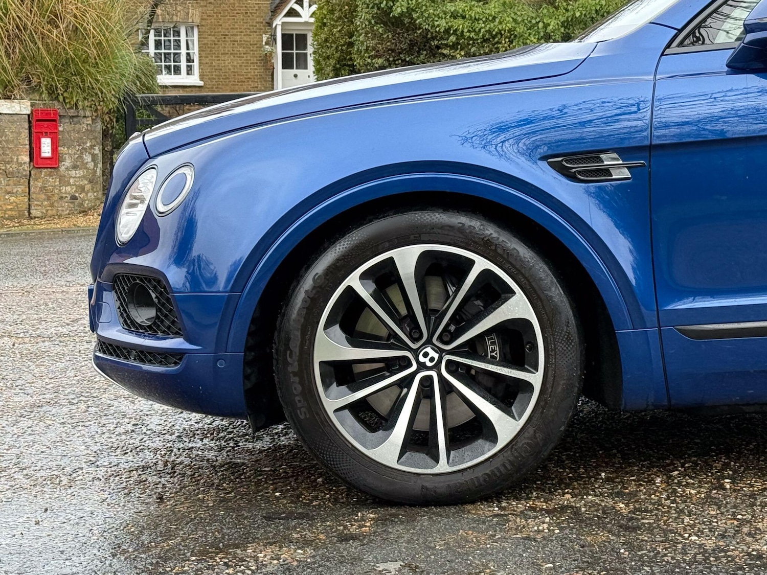 Used Bentley Bentayga 2017 for sale - 77478739: Photo 5