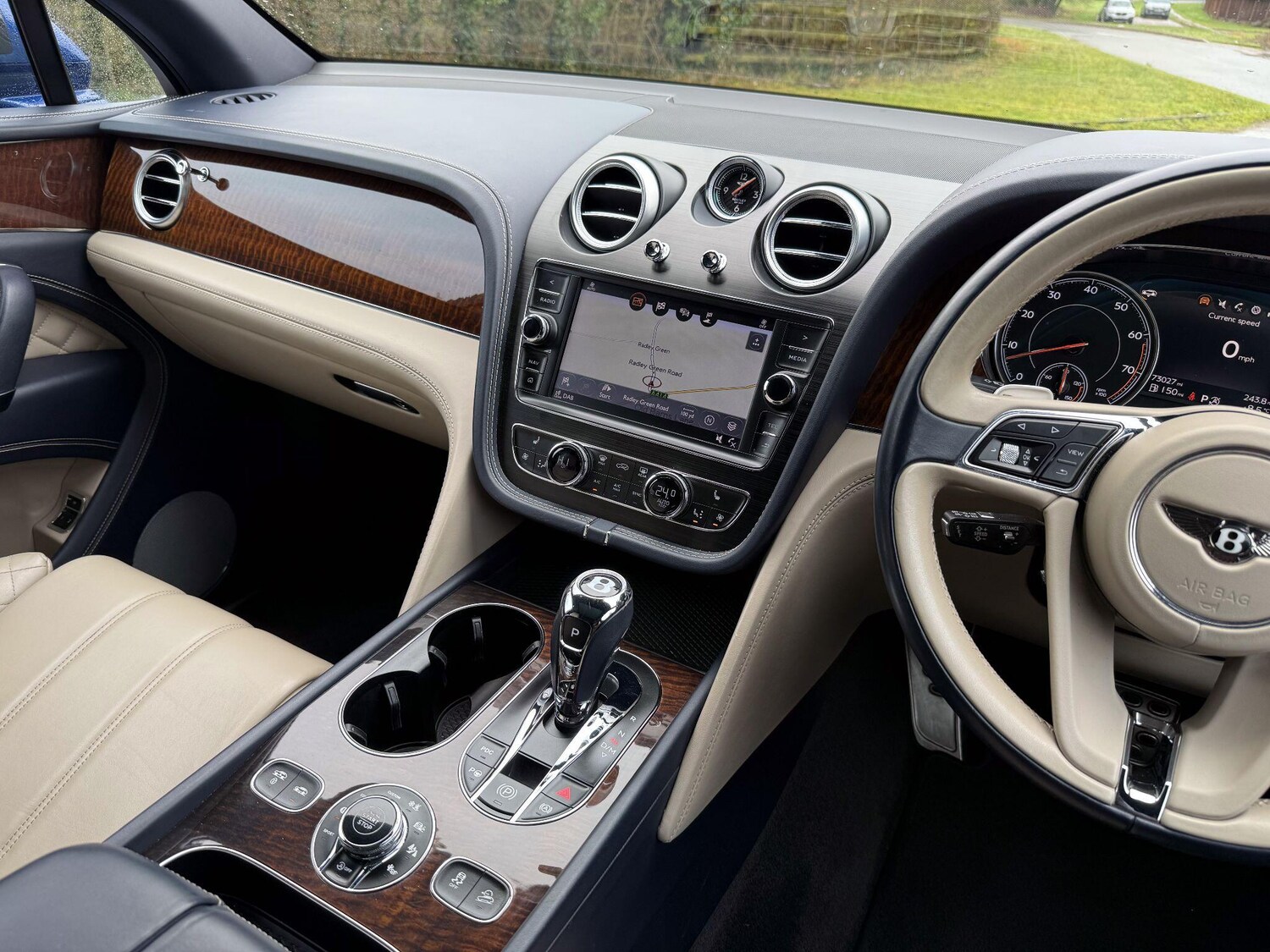 Used Bentley Bentayga 2017 for sale - 77478739: Photo 6