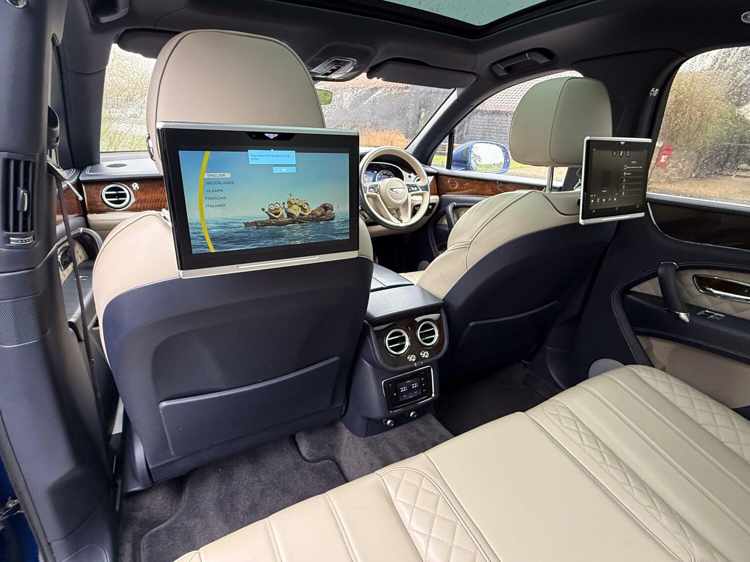 Used Bentley Bentayga 2017 for sale - 77478739: Photo 9