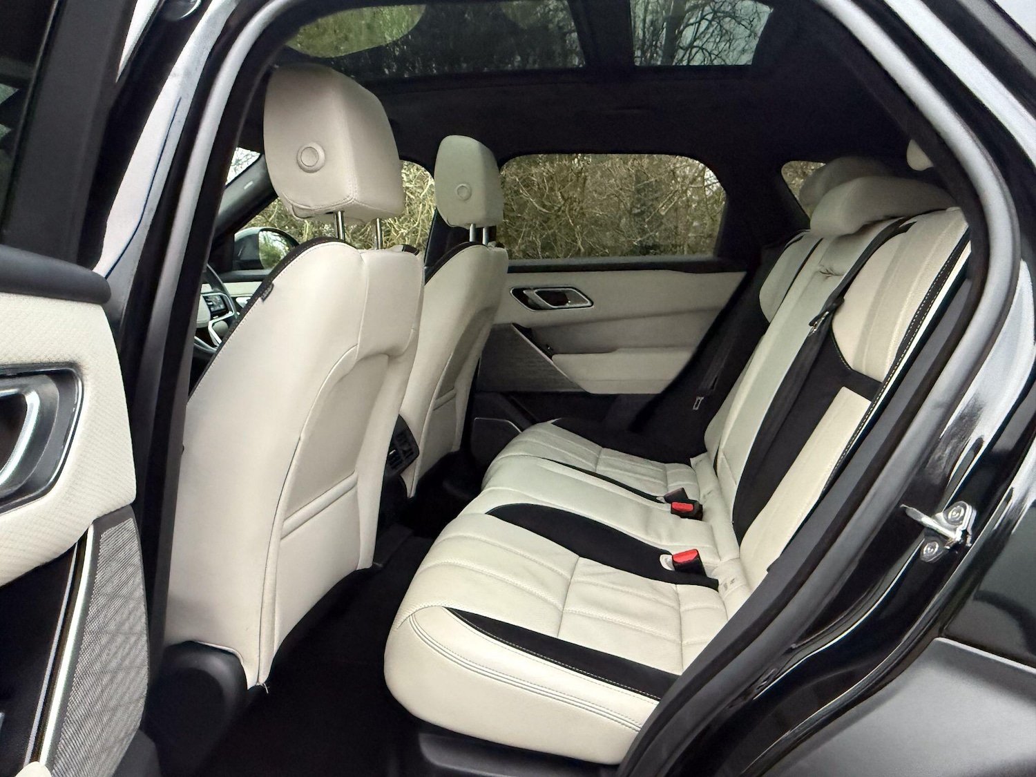 Used Land Rover Range Rover Velar 2023 for sale - 77039932: Photo 13