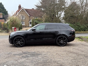 Used Land Rover Range Rover Velar 2023 for sale - 77039932: Photo