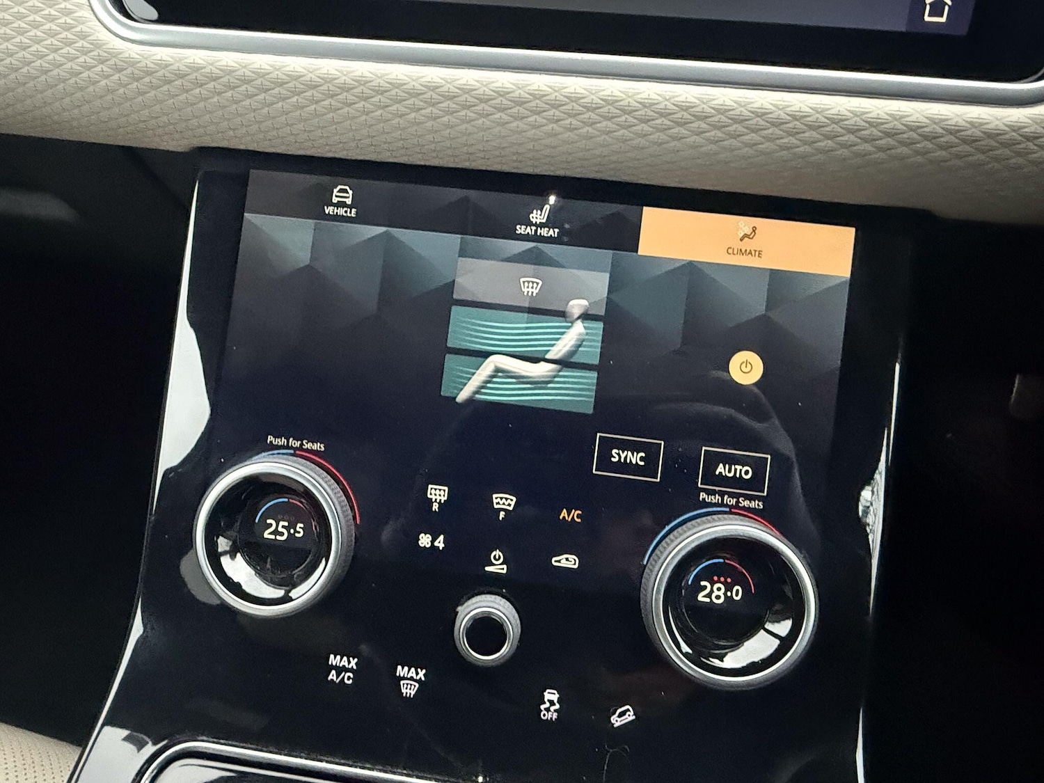 Used Land Rover Range Rover Velar 2023 for sale - 77039932: Photo 33