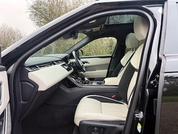 Used Land Rover Range Rover Velar 2023 for sale - 77039932: Photo