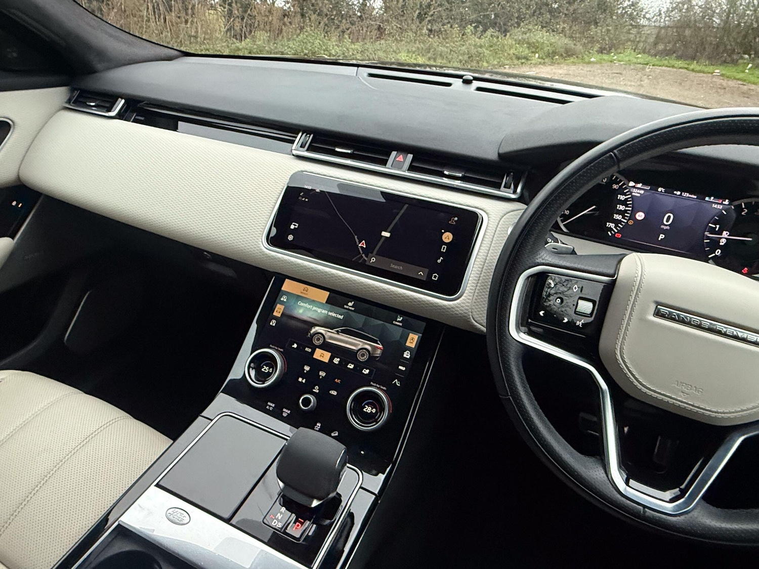 Used Land Rover Range Rover Velar 2023 for sale - 77039932: Photo 6