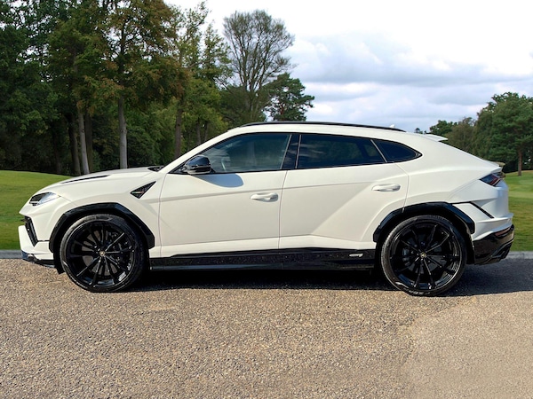 Used Lamborghini Urus 2024 for sale - 75669509: Photo 2