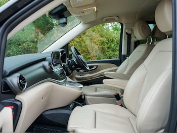Used Mercedes-Benz V-Class 2023 for sale - 79465224: Photo