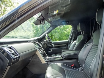 Used Land Rover Discovery 2019 for sale - 78892001: Photo