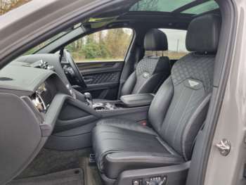 Used Bentley Bentayga 2021 for sale - 74101551: Photo