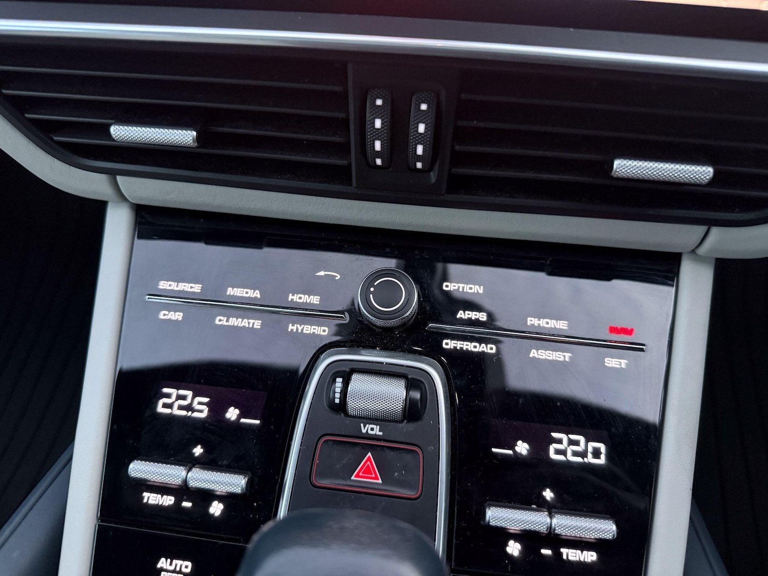 Used Porsche Cayenne 2021 for sale - 76996352: Photo 25