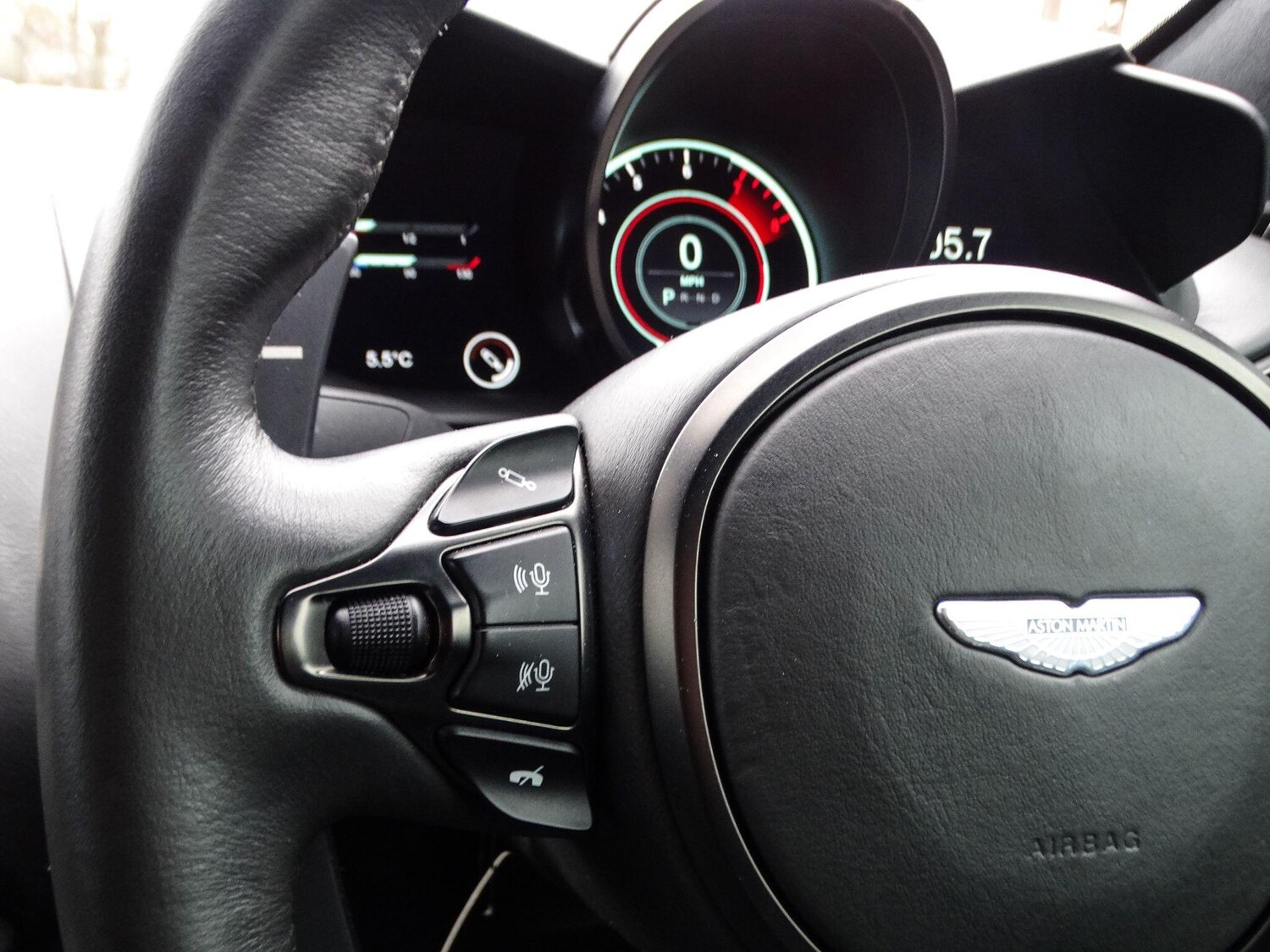 Used Aston Martin Vantage for sale - 78034913: Photo 26