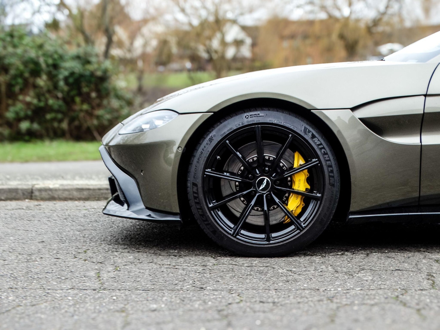 Used Aston Martin Vantage for sale - 78034913: Photo 5