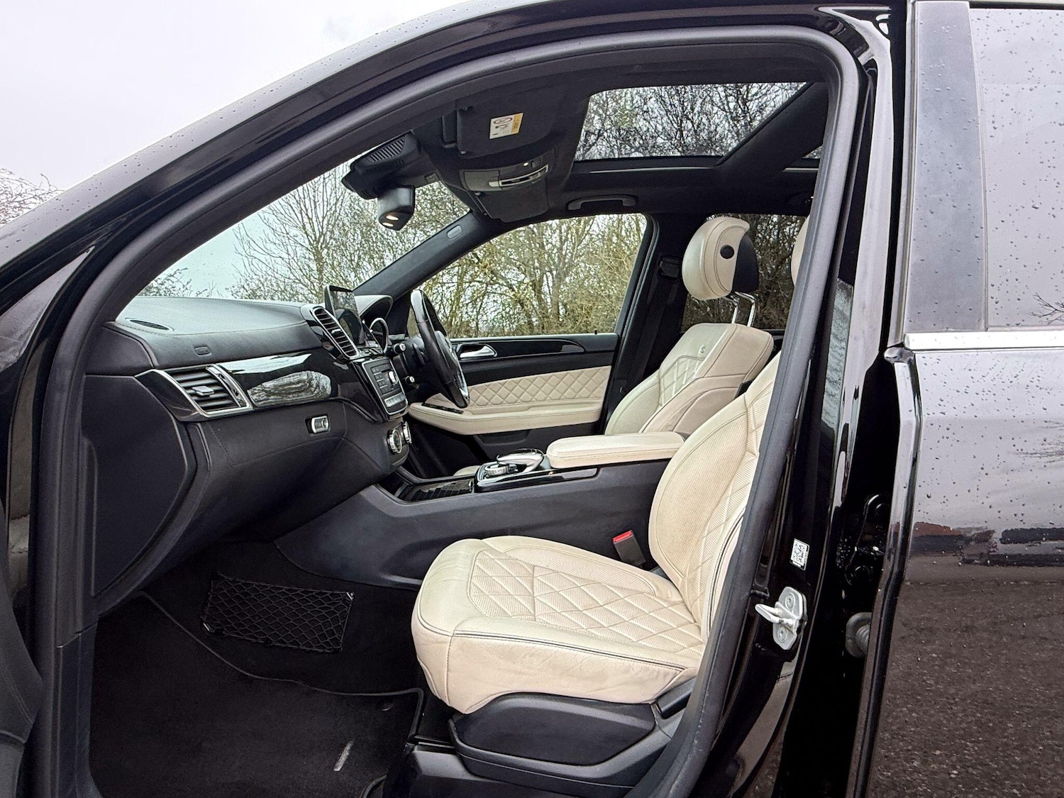 Used Mercedes-Benz GLE 2017 for sale - 77625291: Photo 3